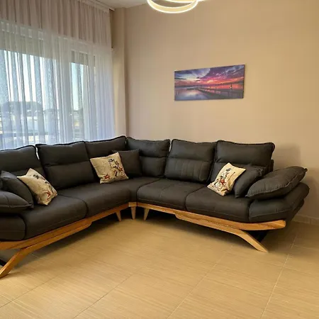 Gjiri I Lalzit- Joy Apartments-kompleksi Lura 2 Durres