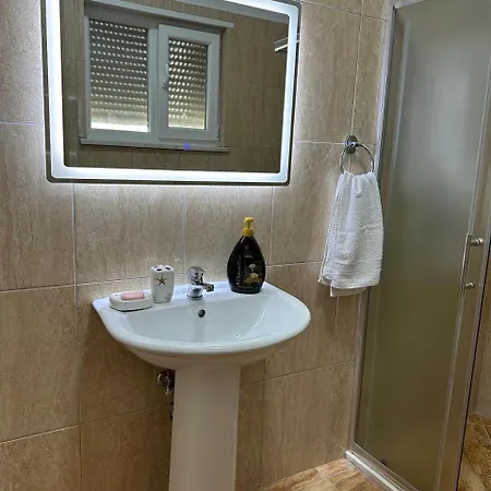 Gjiri I Lalzit- Joy Apartments-kompleksi Lura 2 Durrës