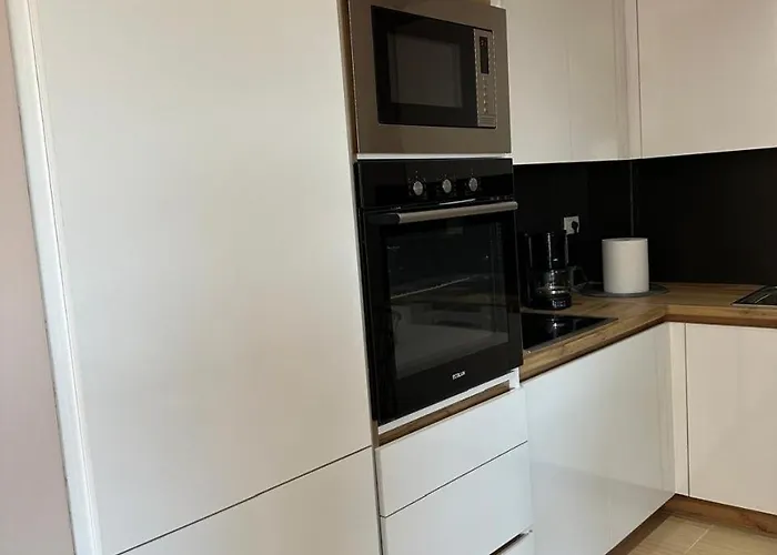 Апартаменты Gjiri I Lalzit- Joy Apartments-kompleksi Lura 2