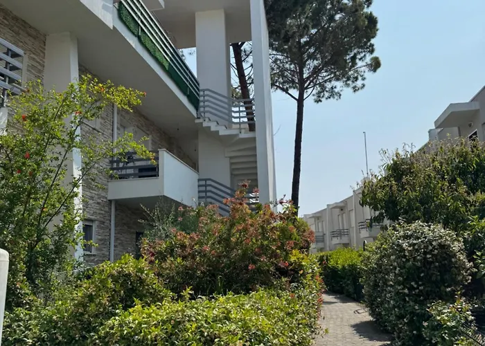 Gjiri I Lalzit- Joy Apartments-kompleksi Lura 2 * Дуррес